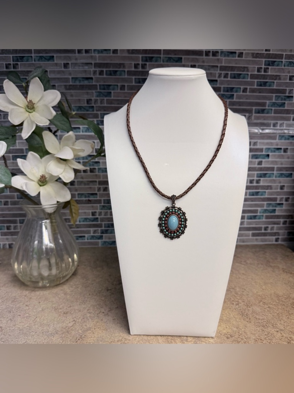 NWT 1928 vintage style necklace
